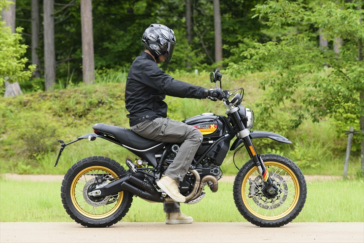 DUCATI SCRAMBLER DESERT SLED 魅了するオフ濃度に見た、 デザート