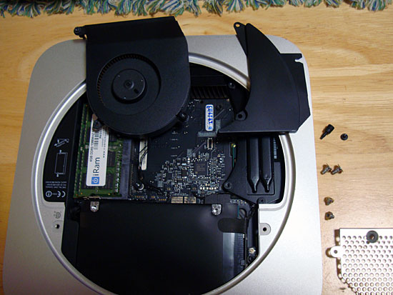 Mac mini Mid 2010 メモリ16GB/SSD250GB換装済み Mac mini Mid 2010