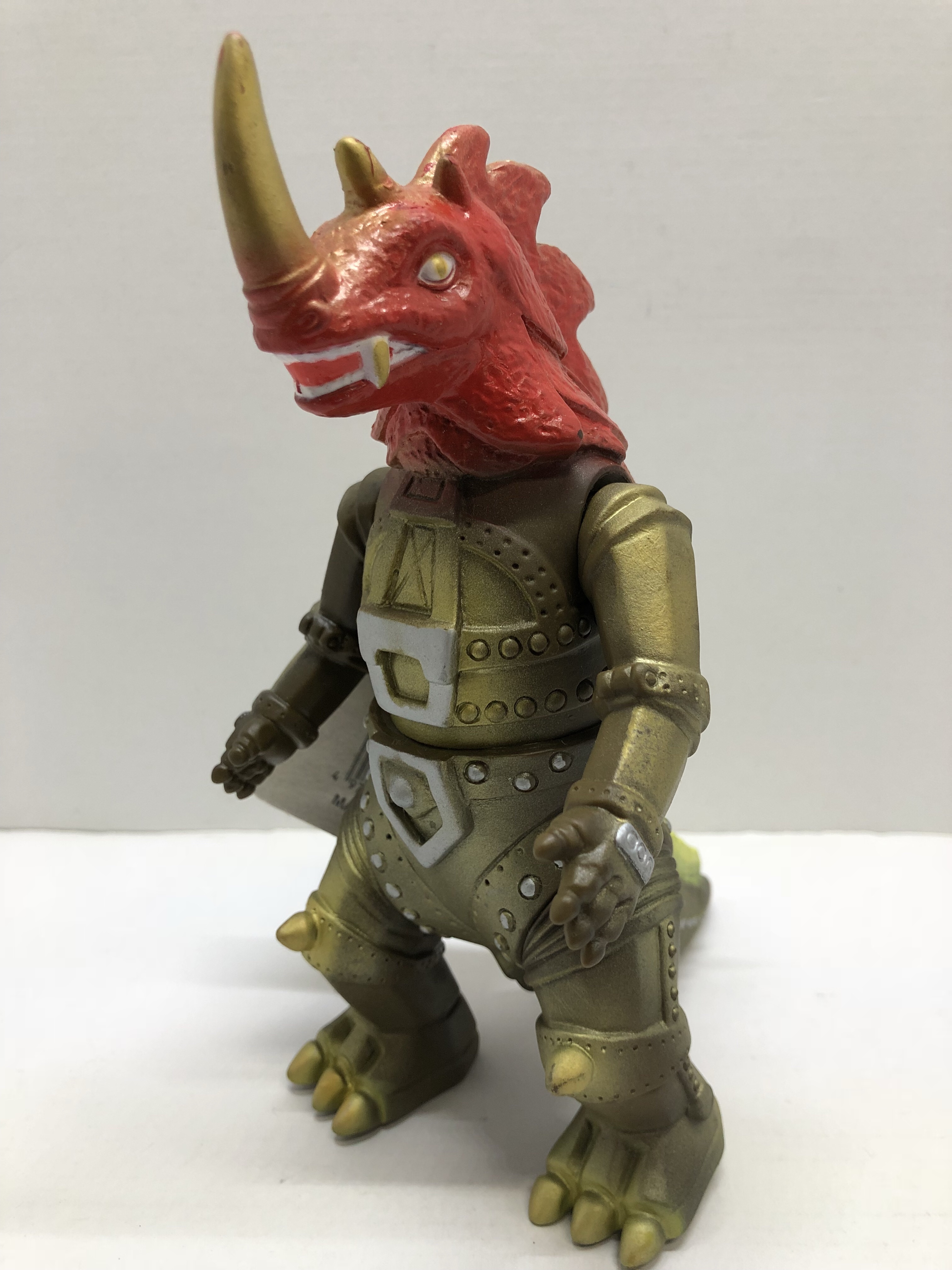 鈴鹿店】【 おもちゃ新入荷 】“ パチ怪獣ソフビ メガゾラン ” | 万代