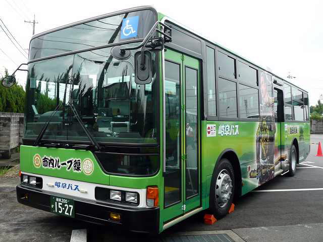 岐阜乗合自動車（岐阜バス）【QKG-MP35JM】(1) – スーパーマン鉄