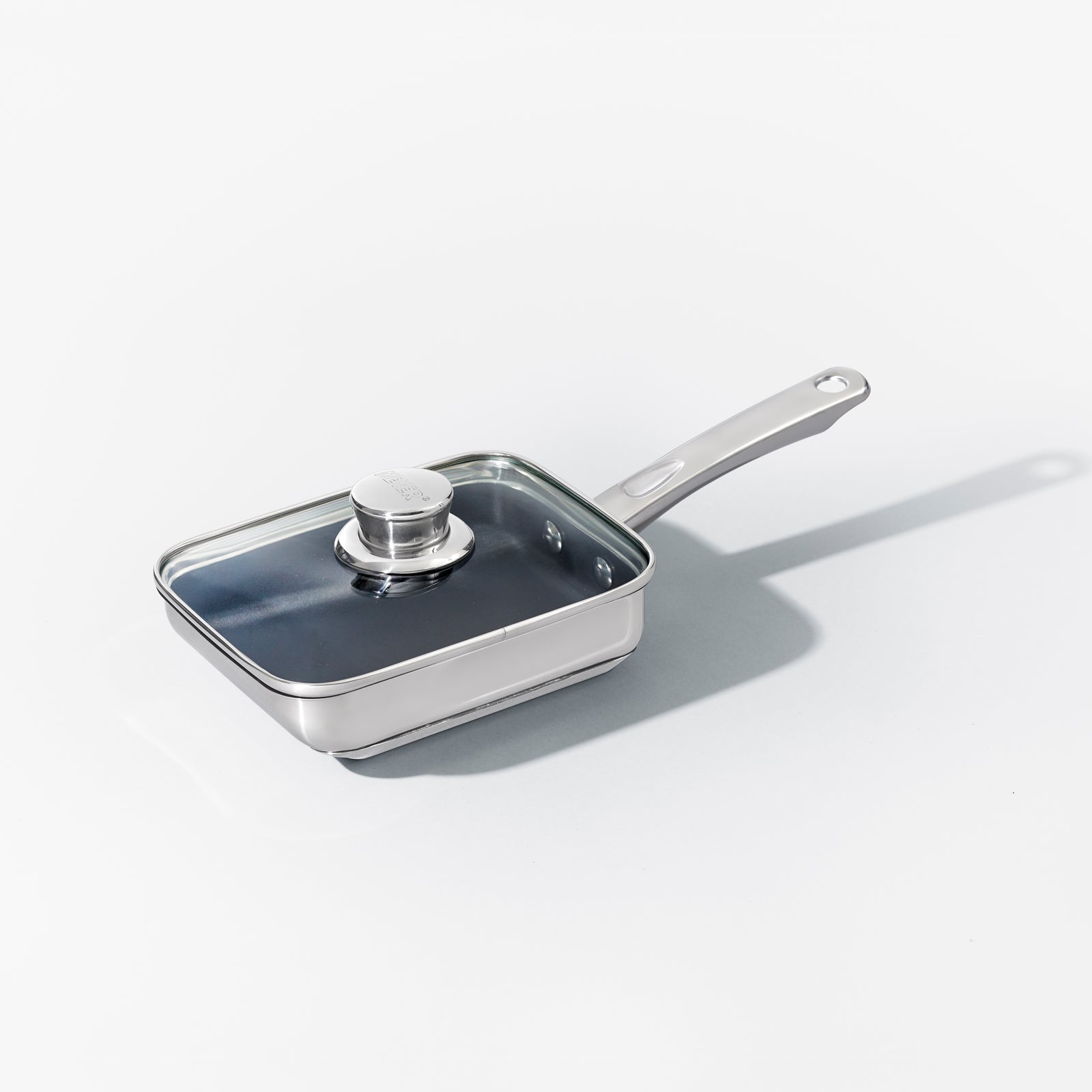 マイヤー マキシム エスエス 蓋付エッグパン 18cm – MEYER | マイヤー