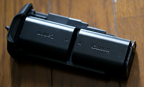 BG-E11：EOS 5D Mark III専用バッテリーグリップ: mono-logue