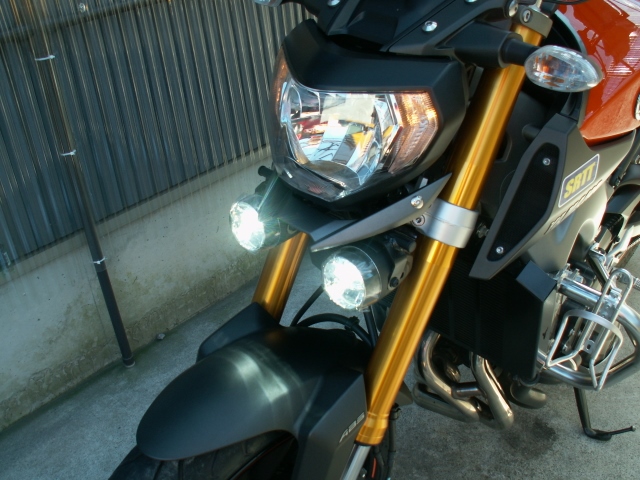 MT-09専用フォグランプキットの取り付け