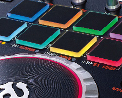 製品情報：Mixtrack Quad：Numark