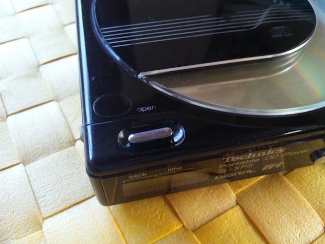 Technics Portable CD Player SL-XP3