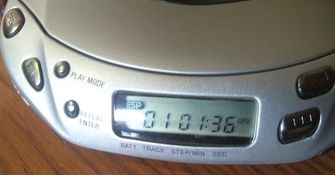 SONY CD WALKMAN D-E404