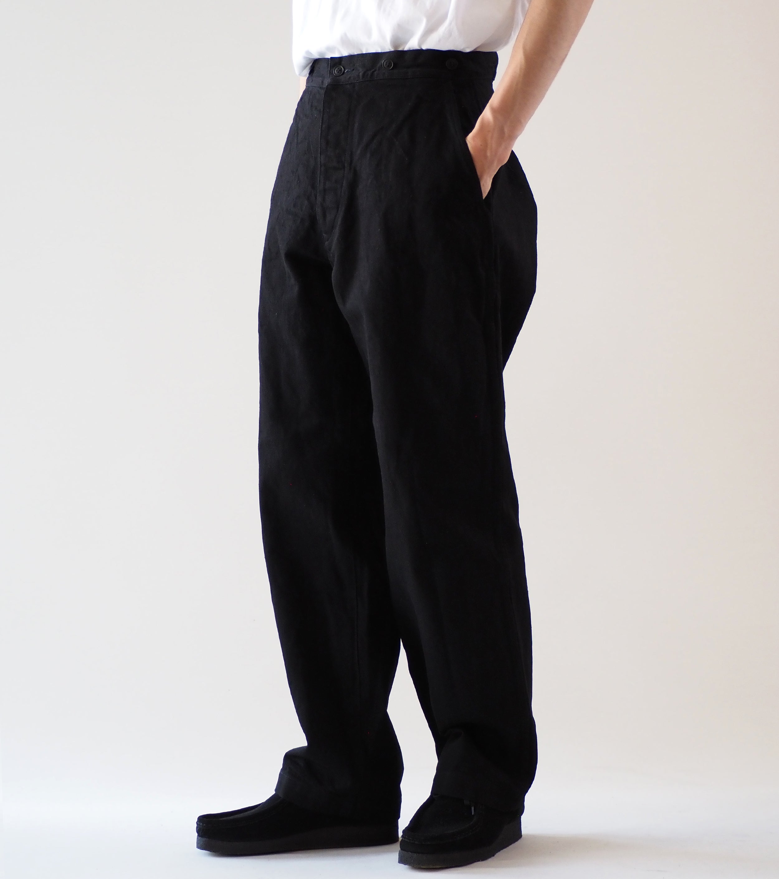 COMOLI ブラック デニム オーバー パンツ, Black – Navyblue