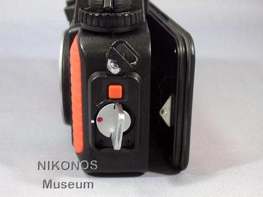 NIKONOS V （オレンジ）：NIKONOS Museum