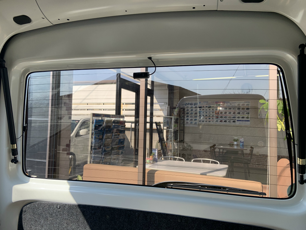 アプティのドライブレコーダーUP-K053リア用の取付 ｜ 大牟田で車検を