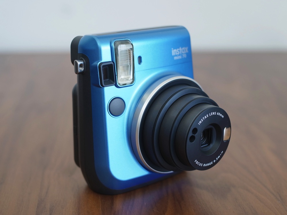 10月23日発売！今までになかったメンズチェキ「instax mini70」 | on