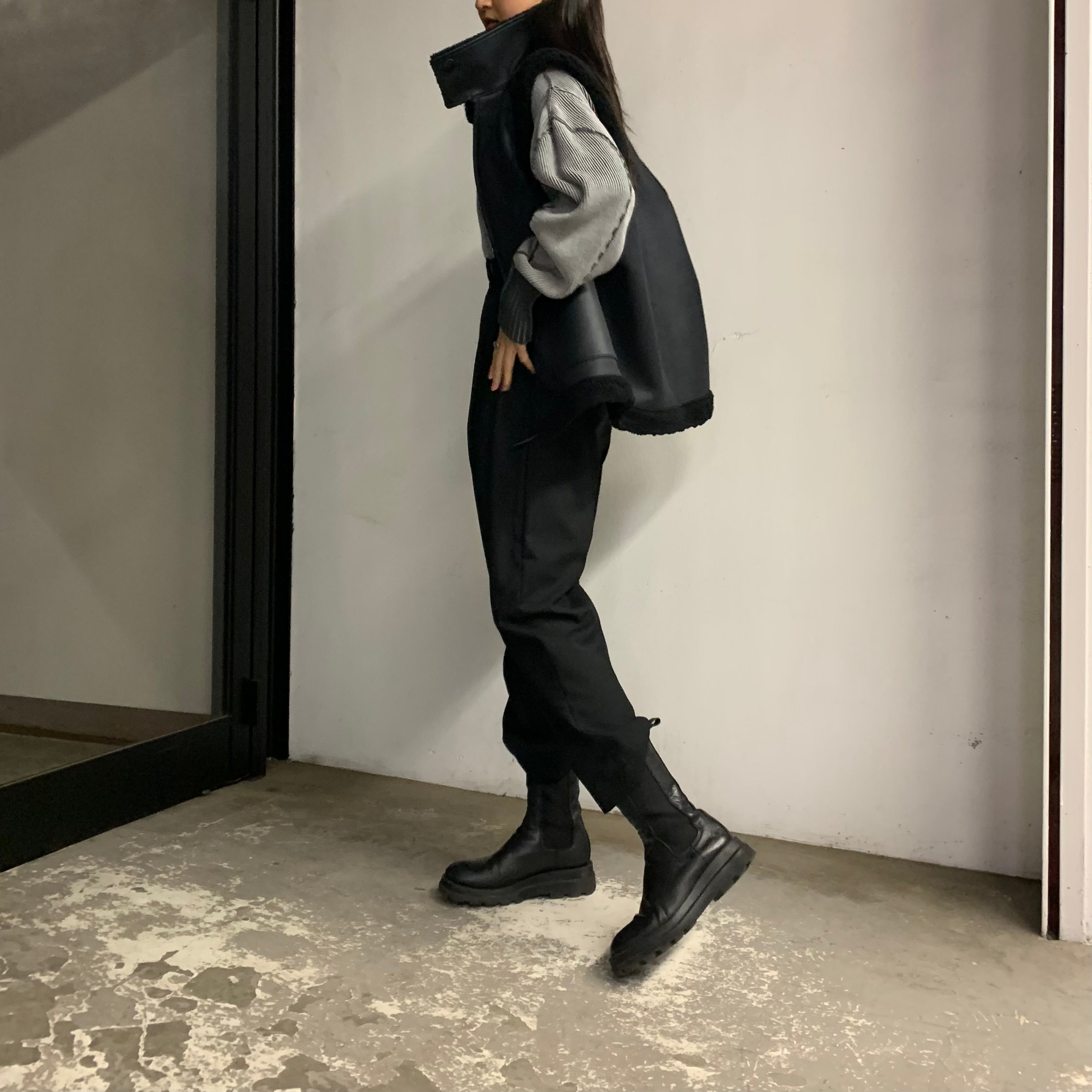 THE RERACS】 RERACS MOUTON HIGH NECK VEST – ONENESS ONLINE STORE