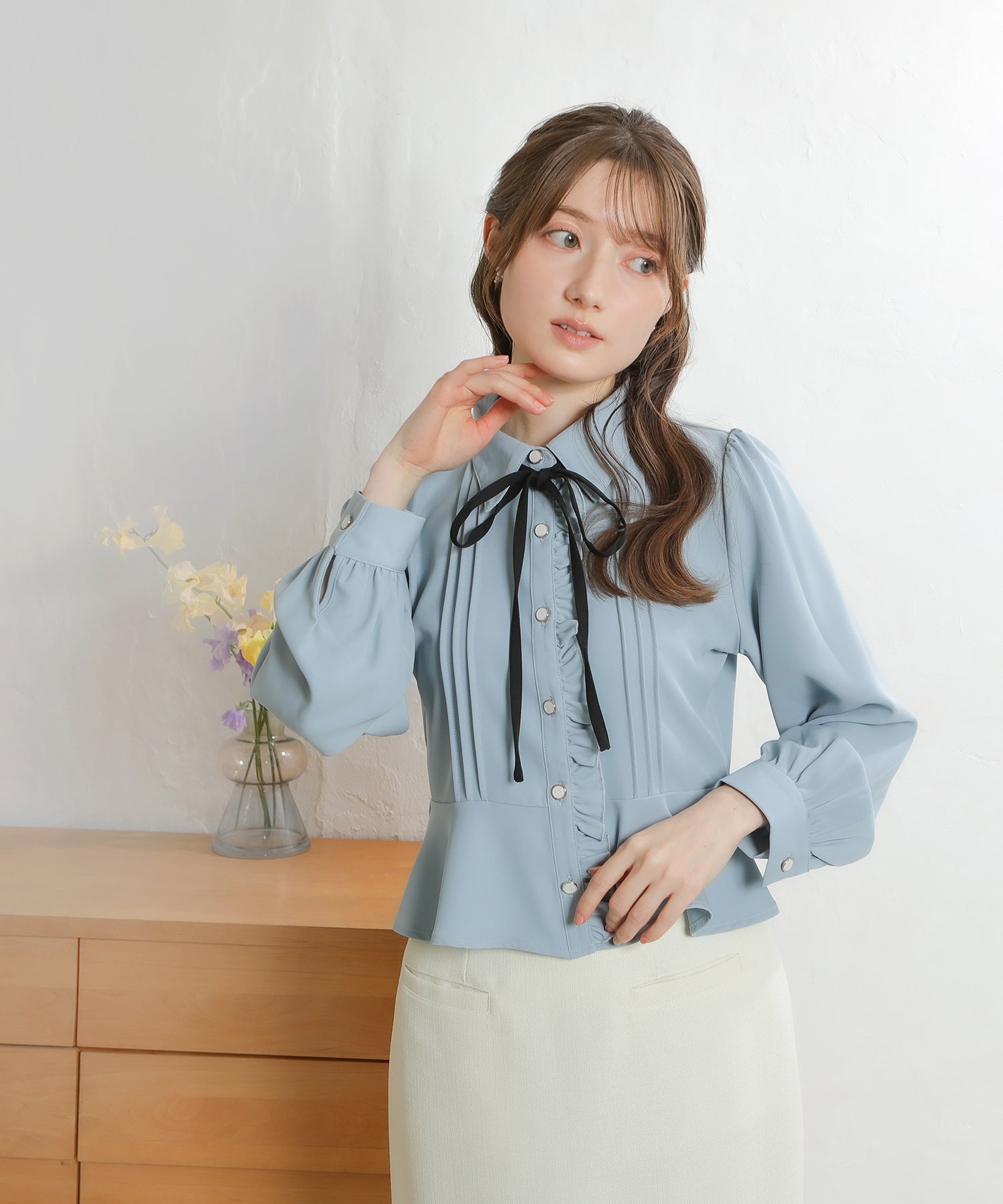 オンラインショップ先行入荷)ピンタックペプラムブラウス