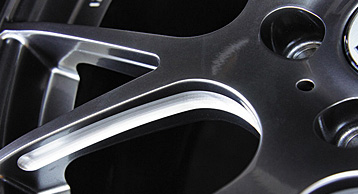 EXECUTOR MB01（エグゼキューターエムビーゼロワン）（19インチアルミ