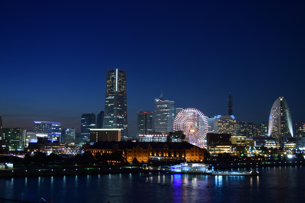 D5300で横浜撮影。トラ・トラ・トラ われ夜景撮影に成功せり