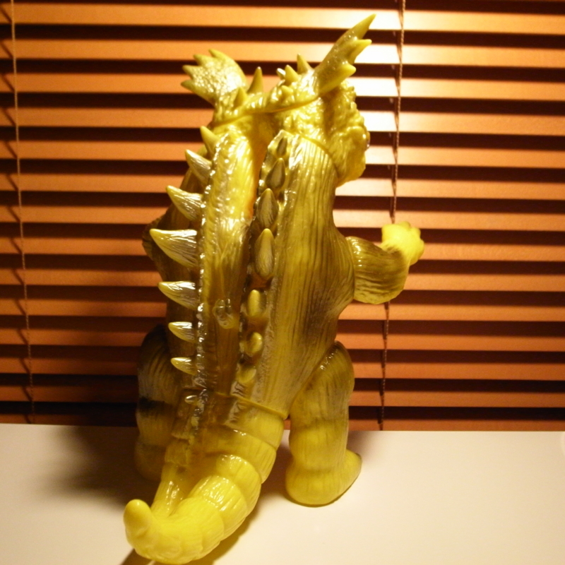 ZOLLMEN 双生獣バジラ RUMBLE MONSTERS Ver. - エスムスザイン es muss