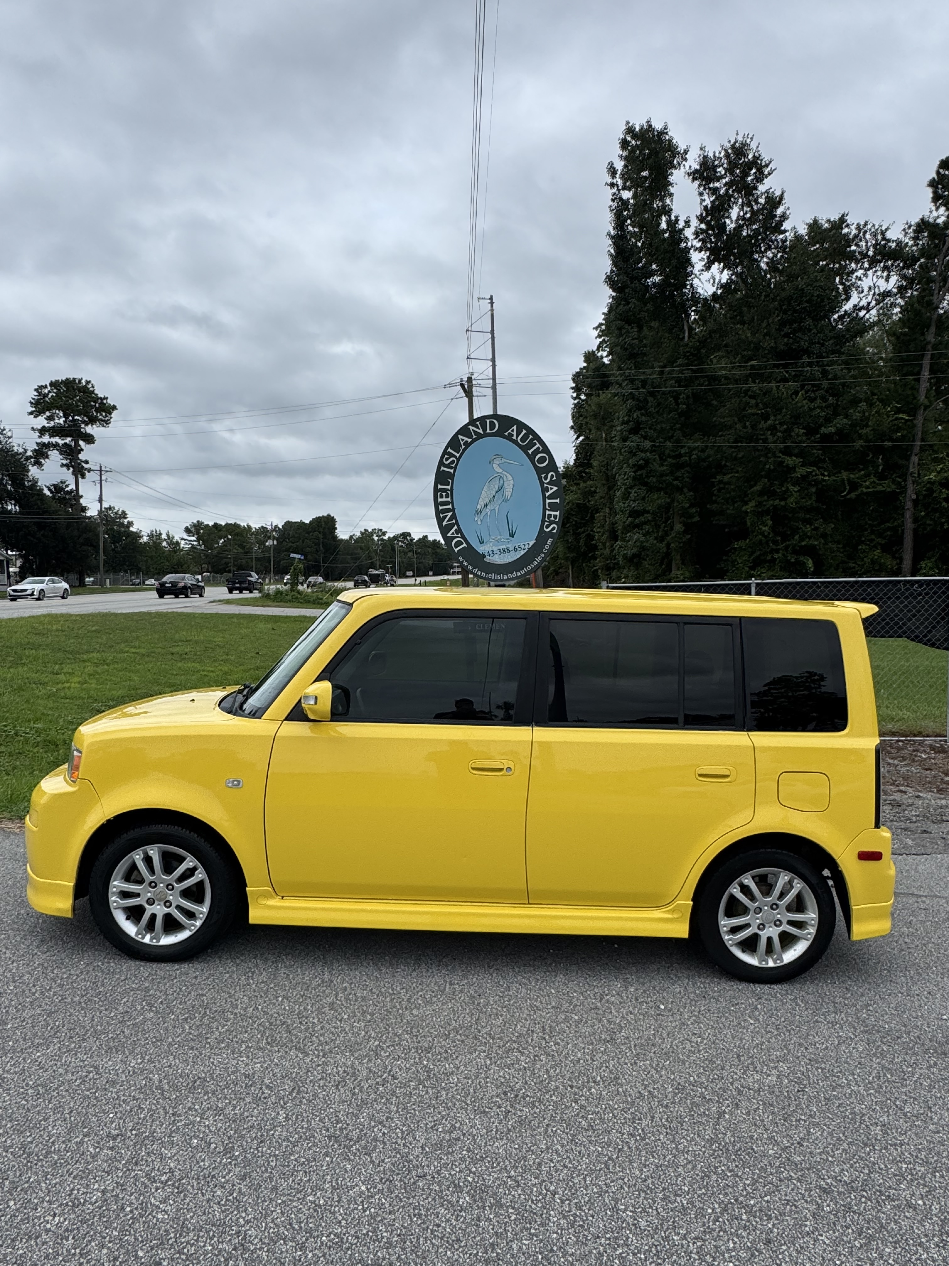 Daniel Island Auto Sales | Used 2005 Yellow Toyota Scion XB For