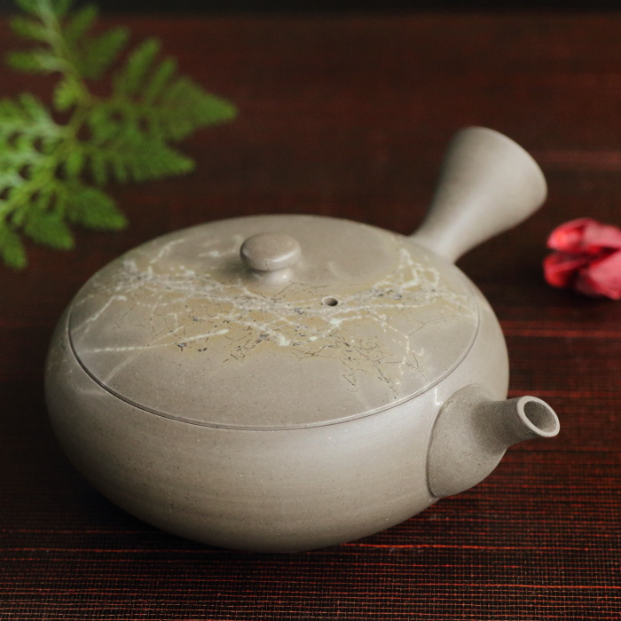 常滑焼 小西洋平作 窯変 ぐい呑 共布共箱 V 8657 希少】小西洋平 常滑