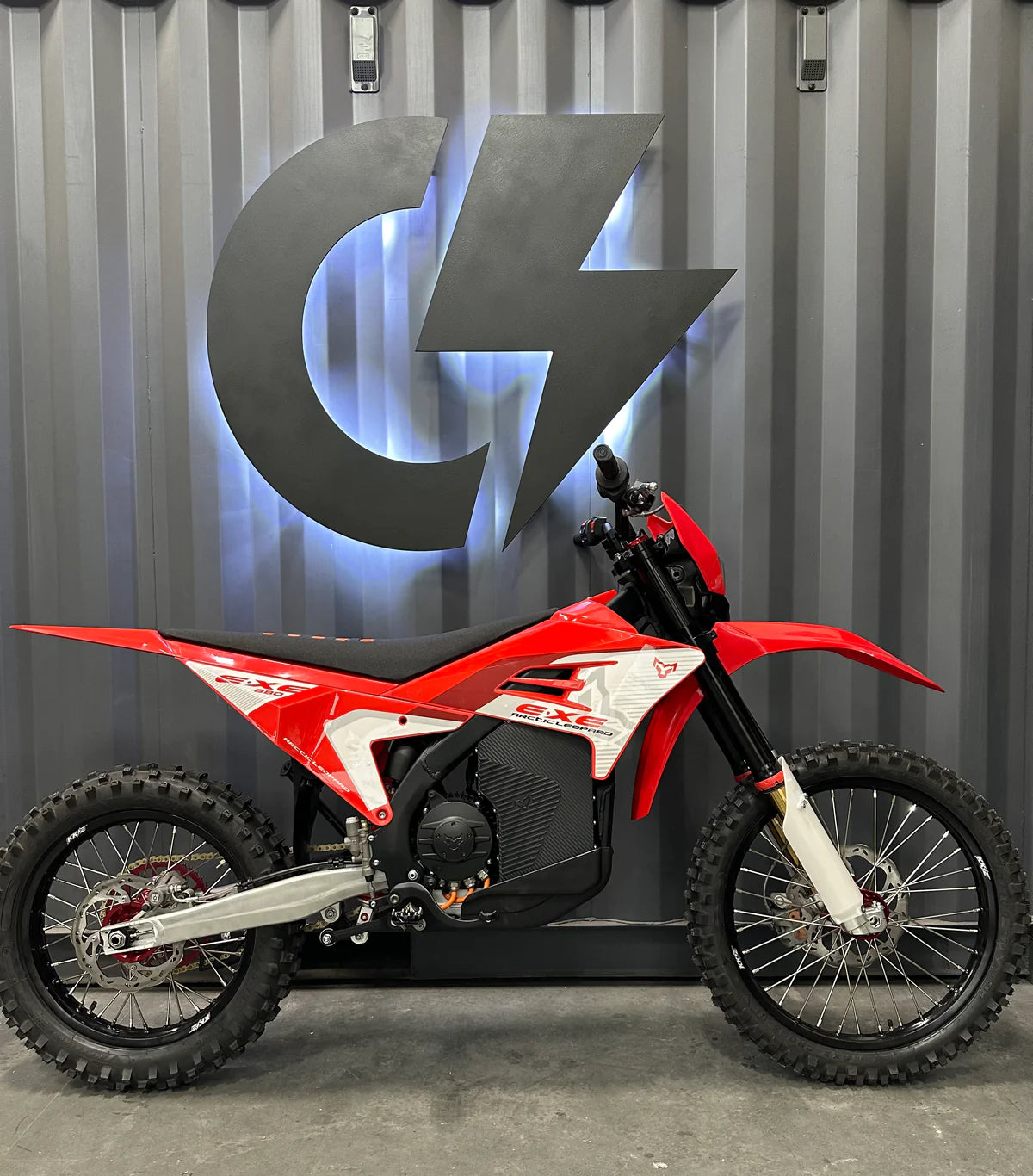 Arctic Leopard EXE 800 / 880