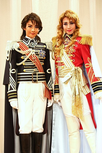 宝塚歌劇月組『ベルサイユのばら-オスカルとアンドレ編-』制作発表