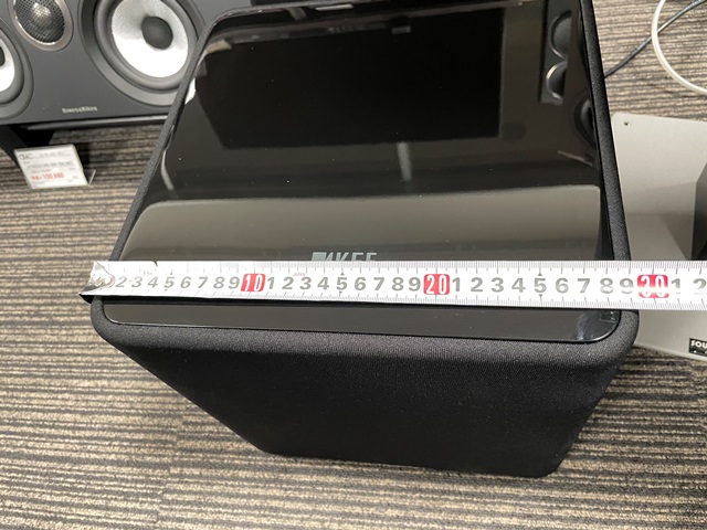 アバック新宿】KEF 新サブウーファーKUBE8MIE展示導入しました – 株式