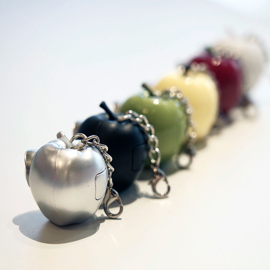 UNDERCOVER x MEDICOM TOY GILAPPLE LIGHT KEYCHAIN [ UCP9K01