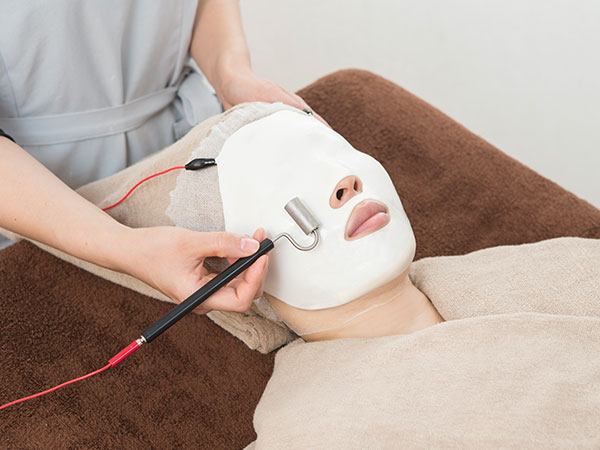 イオン導入 | 葛飾区の美容皮膚科：クレシアスキンケアクリニック