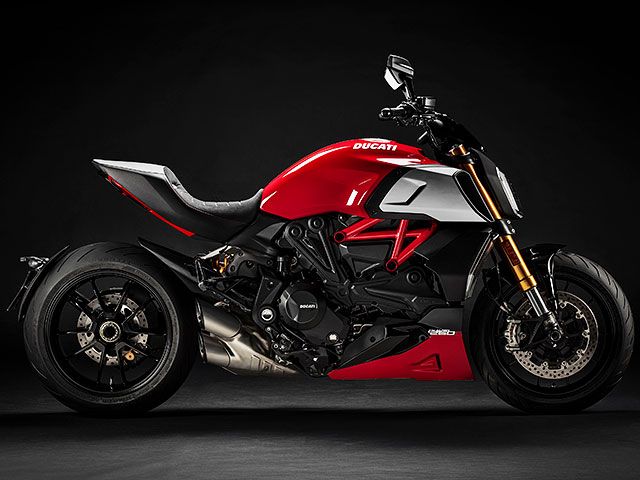 ディアベル1260Sの新バージョン「ブラック＆スチール」を発表