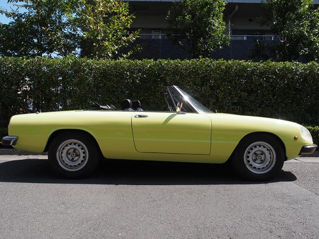 アルファロメオ 2000 スパイダー ヴェローチェ 右H 5MT 【デルオート】