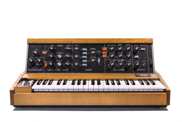 36年の時を経て公式復活｜moog、「MINIMOOG MODEL D」を発表！ – DTMers