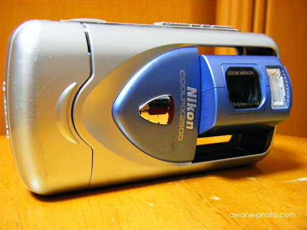 Nikon COOLPIX2500復活！ バッテリーパックにバッテリーパックを内蔵