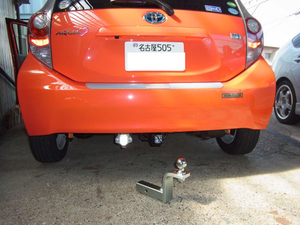 アクア特注ヒッチメンバー SUNROCKY 福伸工業