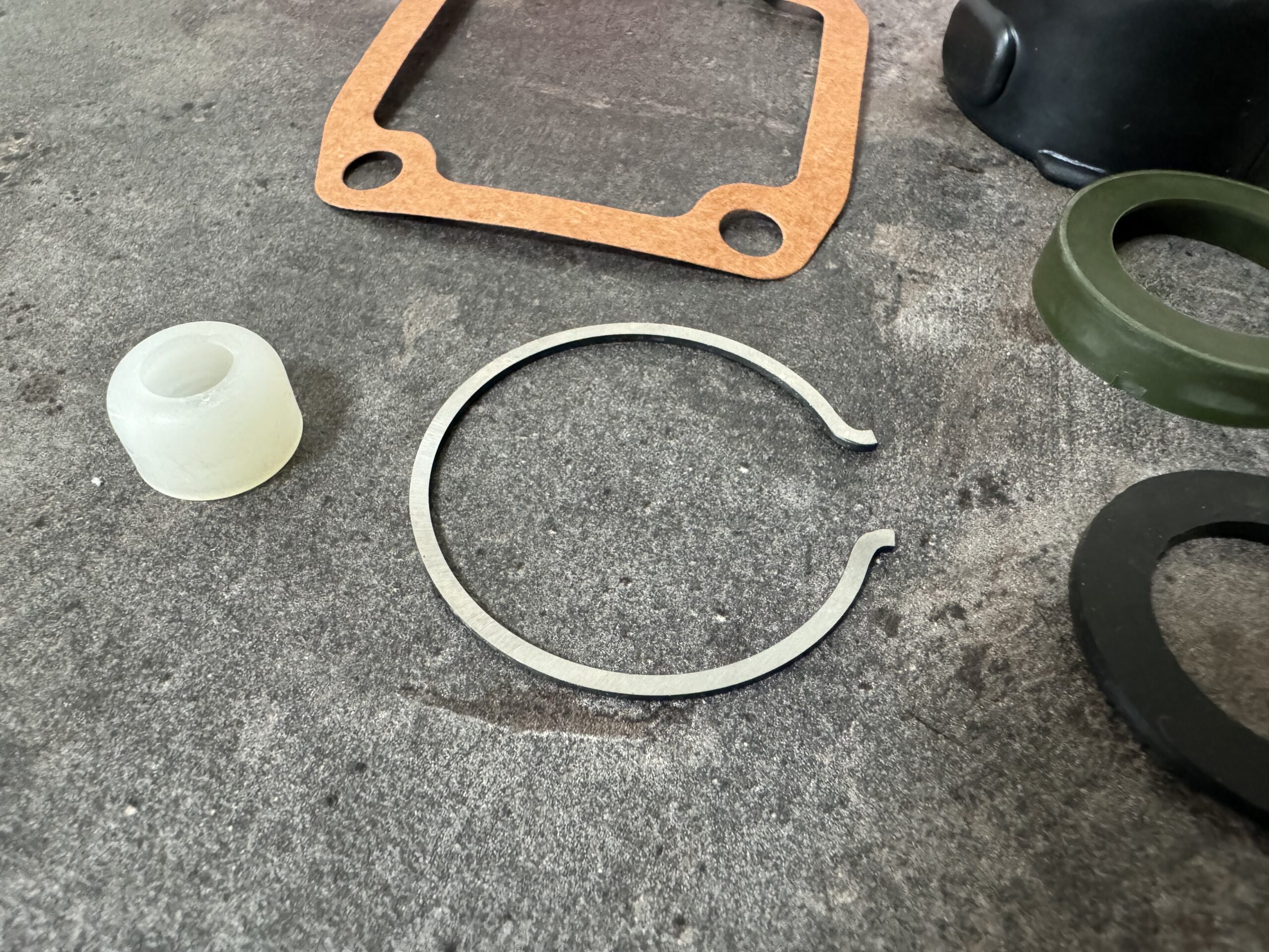 AE86 純正シフトレバー オーバーホールキット – FreedomLABO