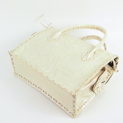 Maestra S MTLCマエストラSメタリックバッグカービングトライブス