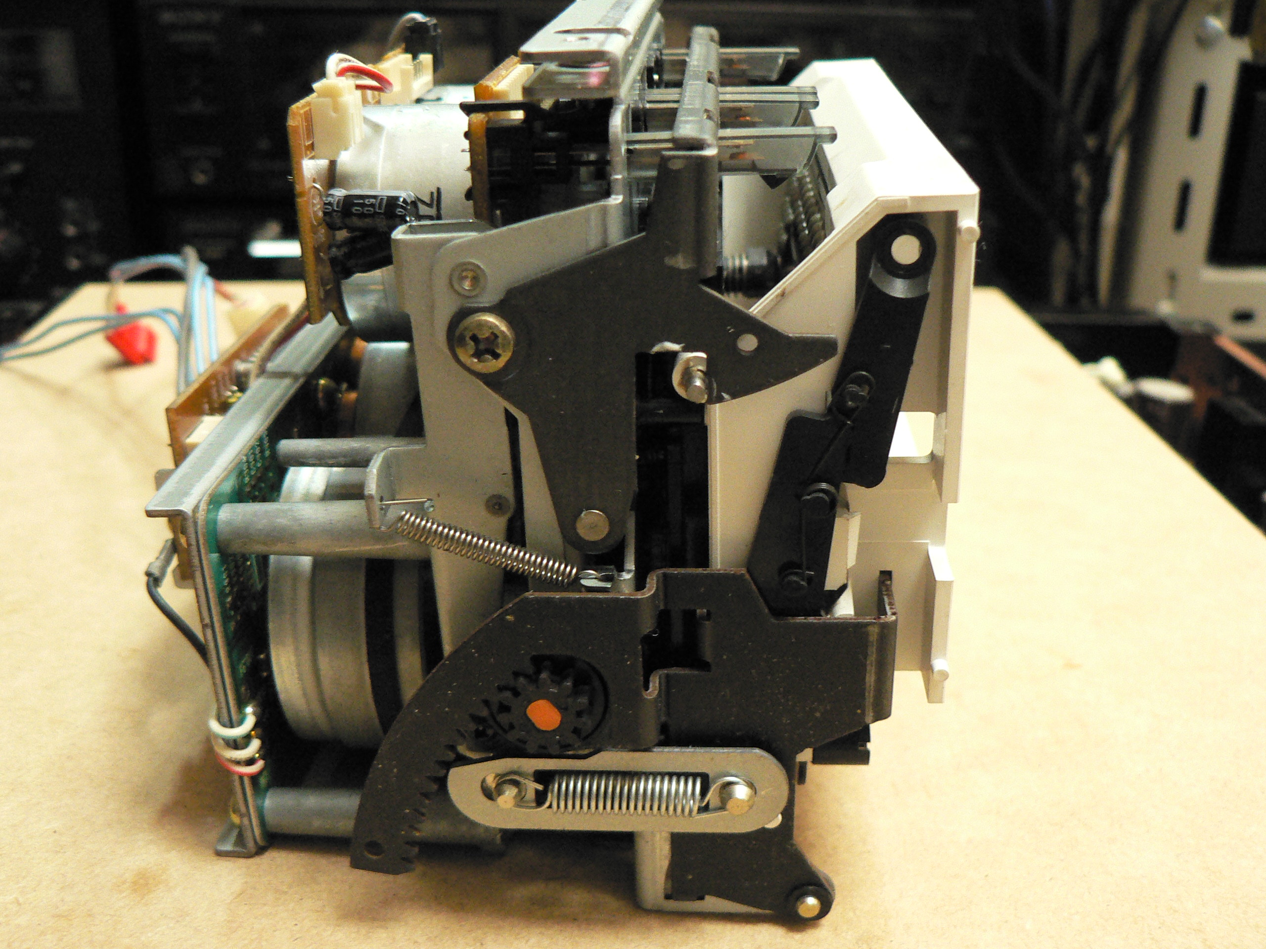 SONY TC-K555ESAベルト交換 – Audiolife － Enjoy your audio life!!