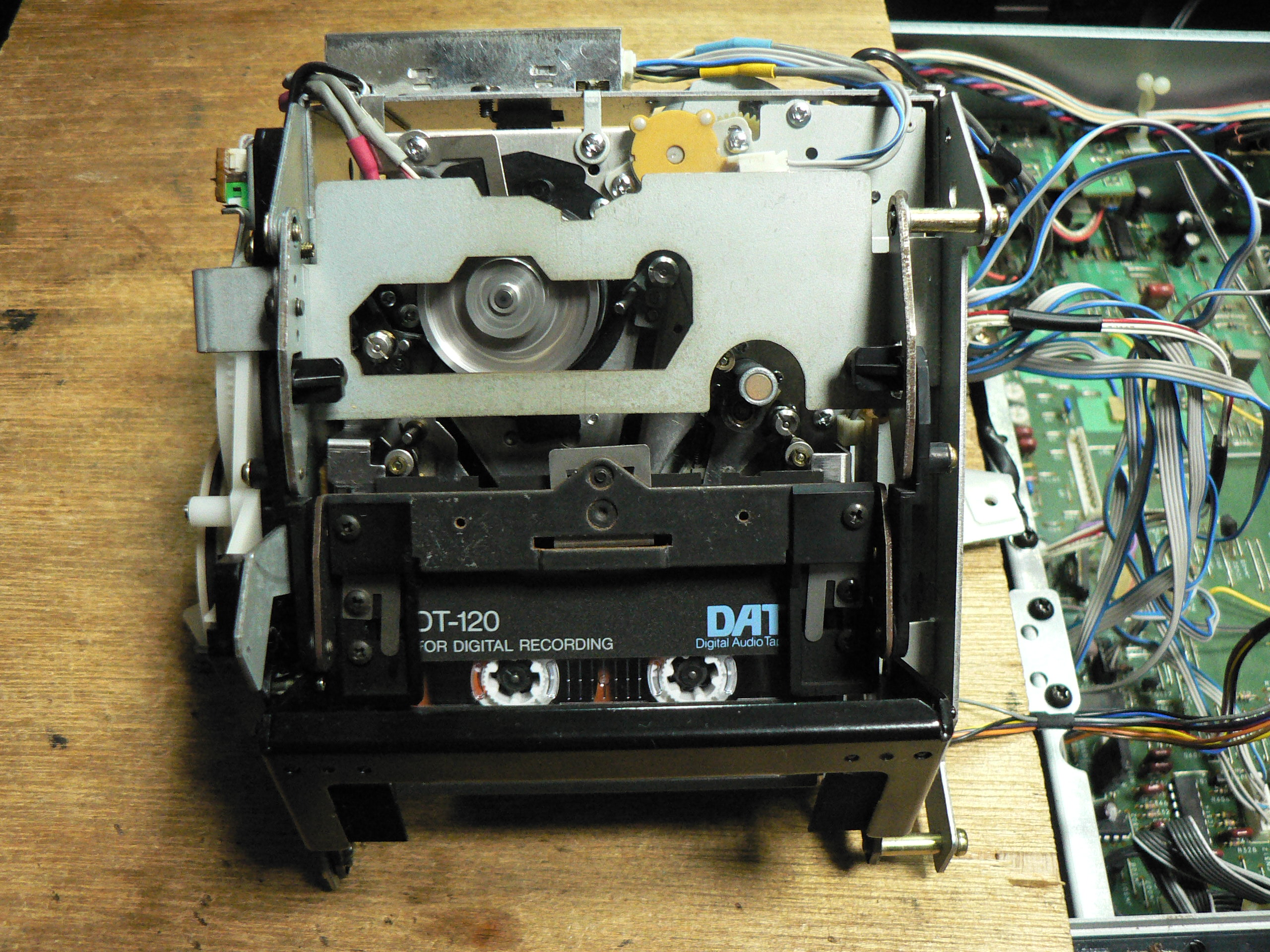 DTC-55ES 周期的なノイズ混入 – Audiolife － Enjoy your audio life!!