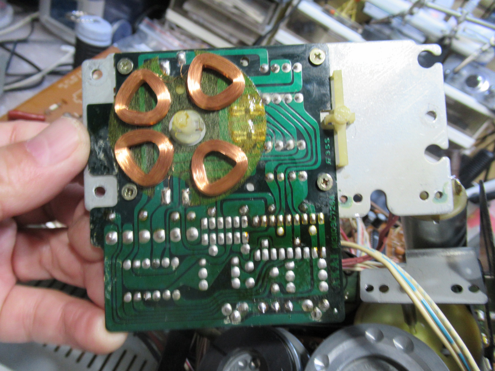 AKAI GX-F71 キャプスタンモーター基板故障 – Audiolife － Enjoy your