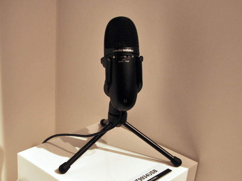 オーテク、16mm径ダイアフラムの動画配信向けUSBマイク。スタンド一