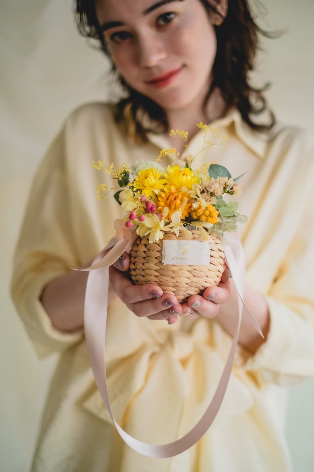 Flower BAG No.2 ／カゴバッグアレンジ サンイエロー／ドライ