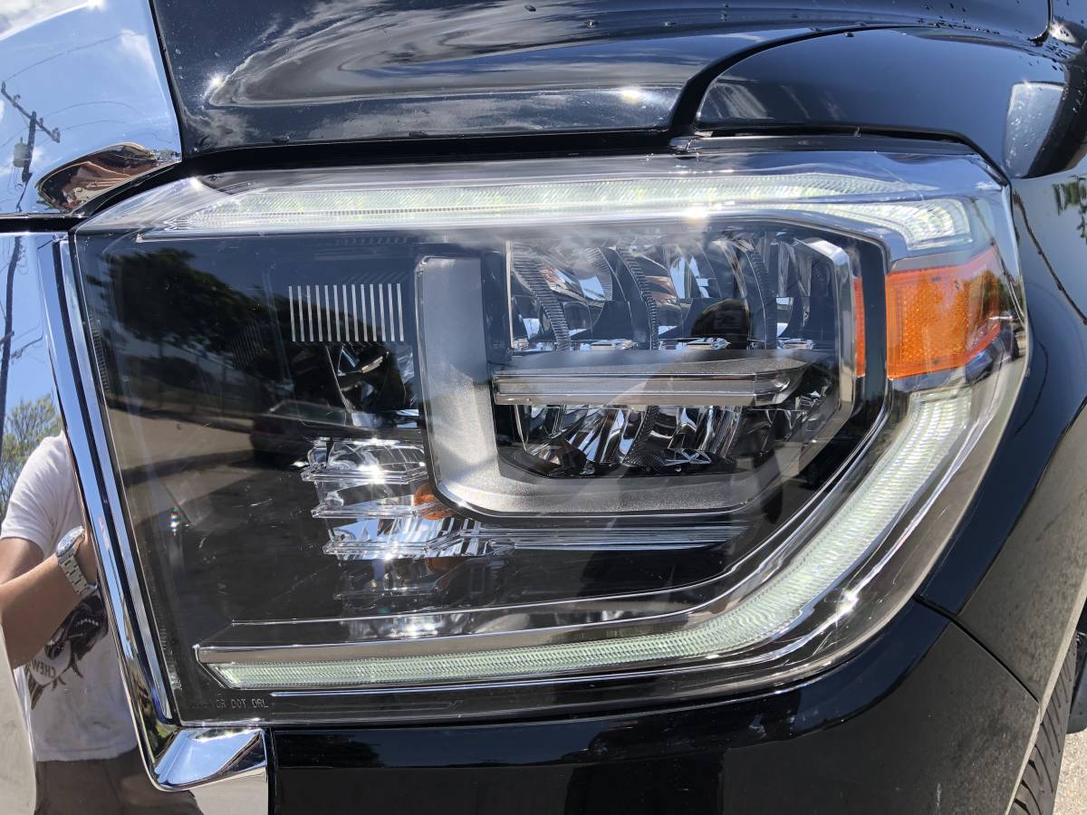 US TOYOTA純正 LEDヘッドランプ (2nd タンドラ) – アメリカン