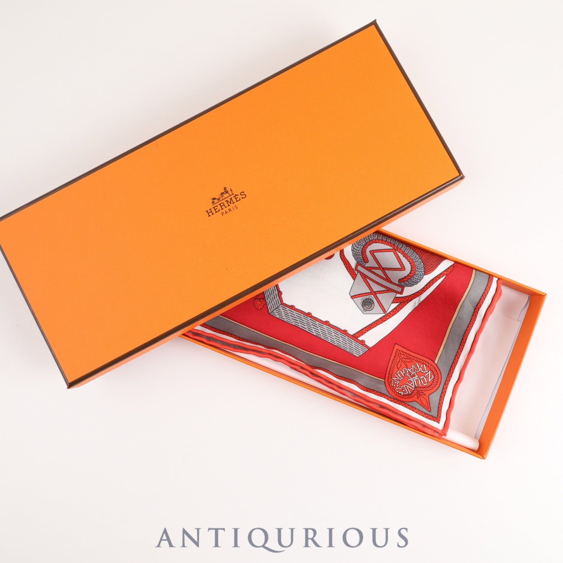 エルメス スカーフ カレ45 Zouaves et Dragons ズアヴとドラゴン