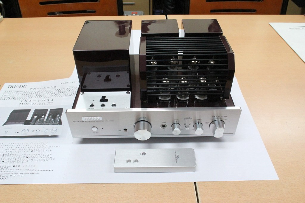 新製品情報】TRIODE USB入力/MM PHONO対応真空管プリメインアンプ「TRX