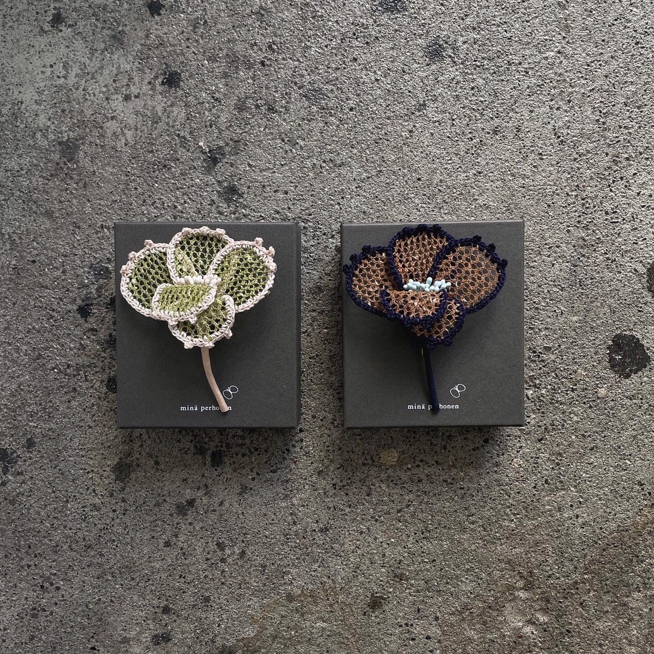 ミナペルホネン/ コサージュ – Arthur Fashion World