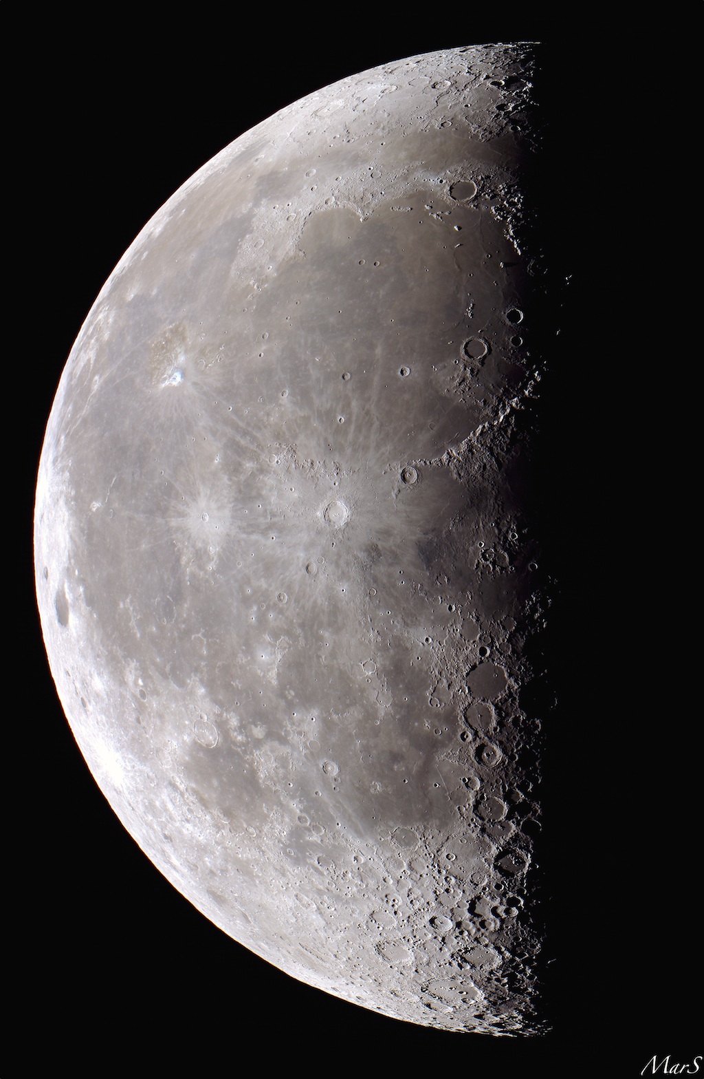 lune-25-08-16-cn-212-red10-