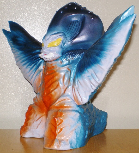 レトロ系ソフビ人形 アイロス星人 - 大怪獣バトル！ウルトラブログ