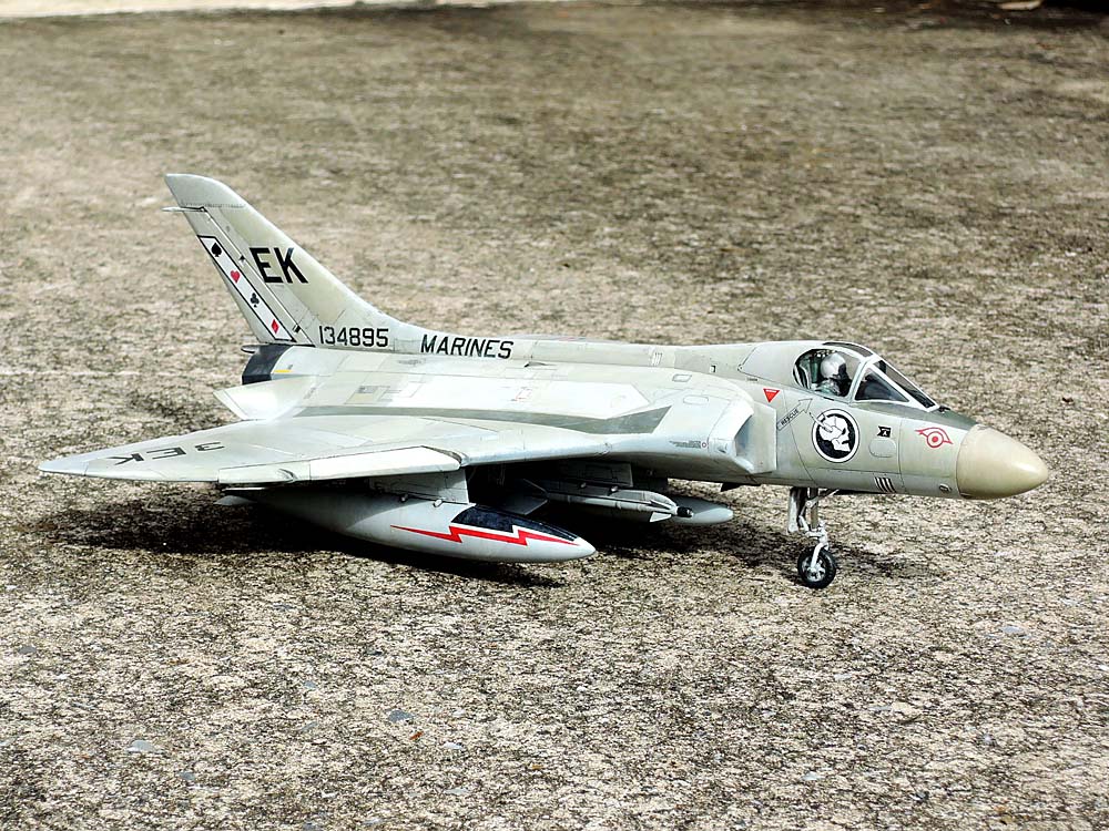 完成】1/48 ダグラス F4D-1 スカイレイ - 疾風模型大作戦