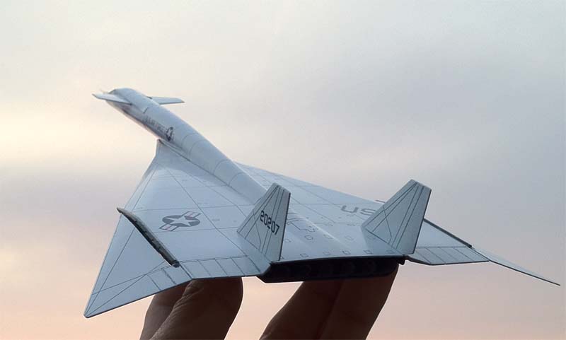 完成】1/200 XB-70 ヴァルキリー - 疾風模型大作戦