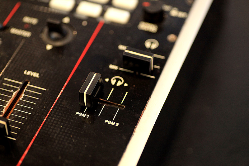 Vestax PMC-05ProIV - フェーダー交換