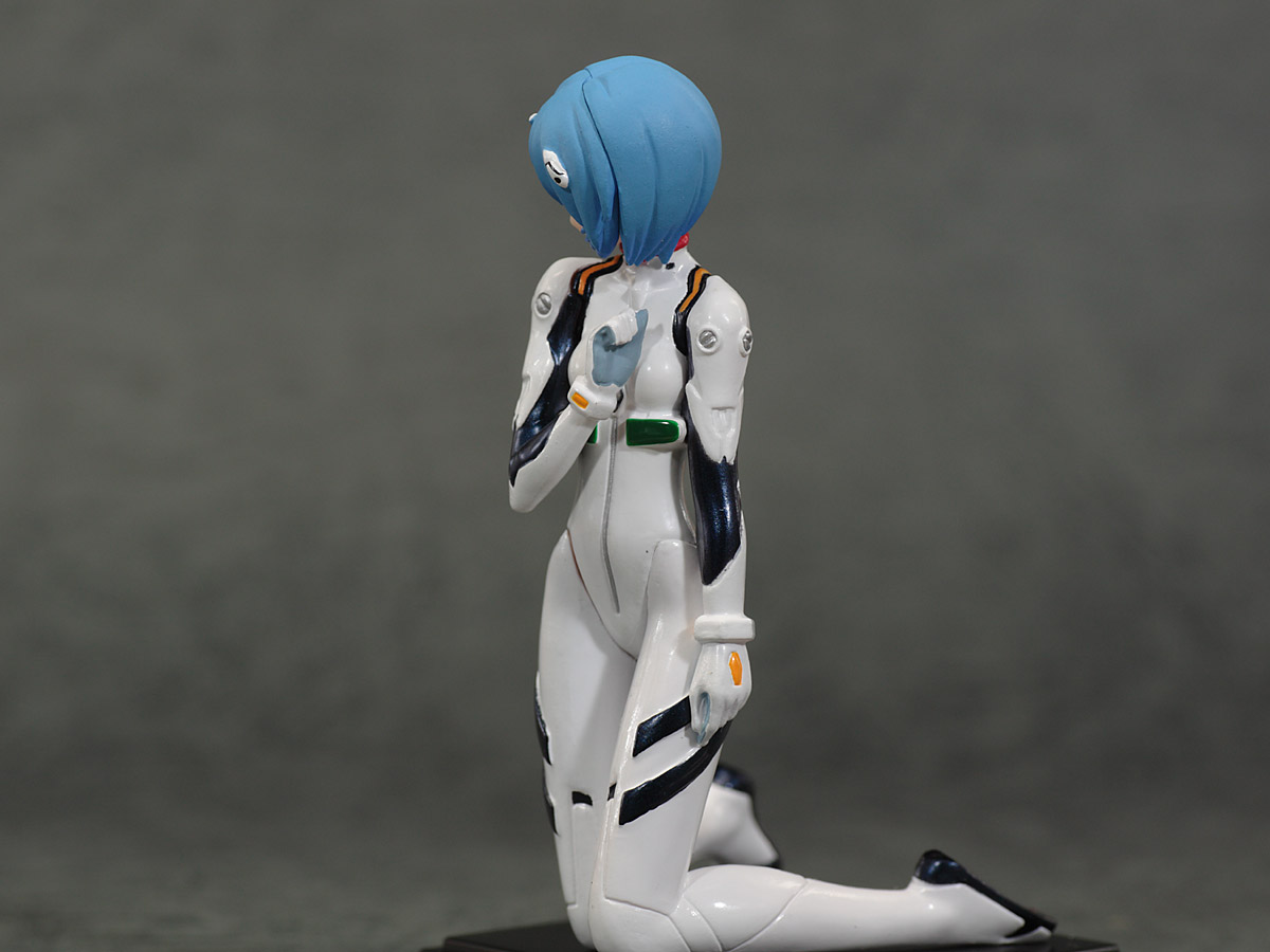 ヤングエース 2011年5月号の付録 綾波レイ プラグスーツVer.3 紹介