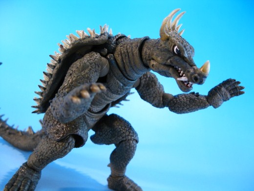 特撮リボルテック 021 アンギラス | 映GUN具