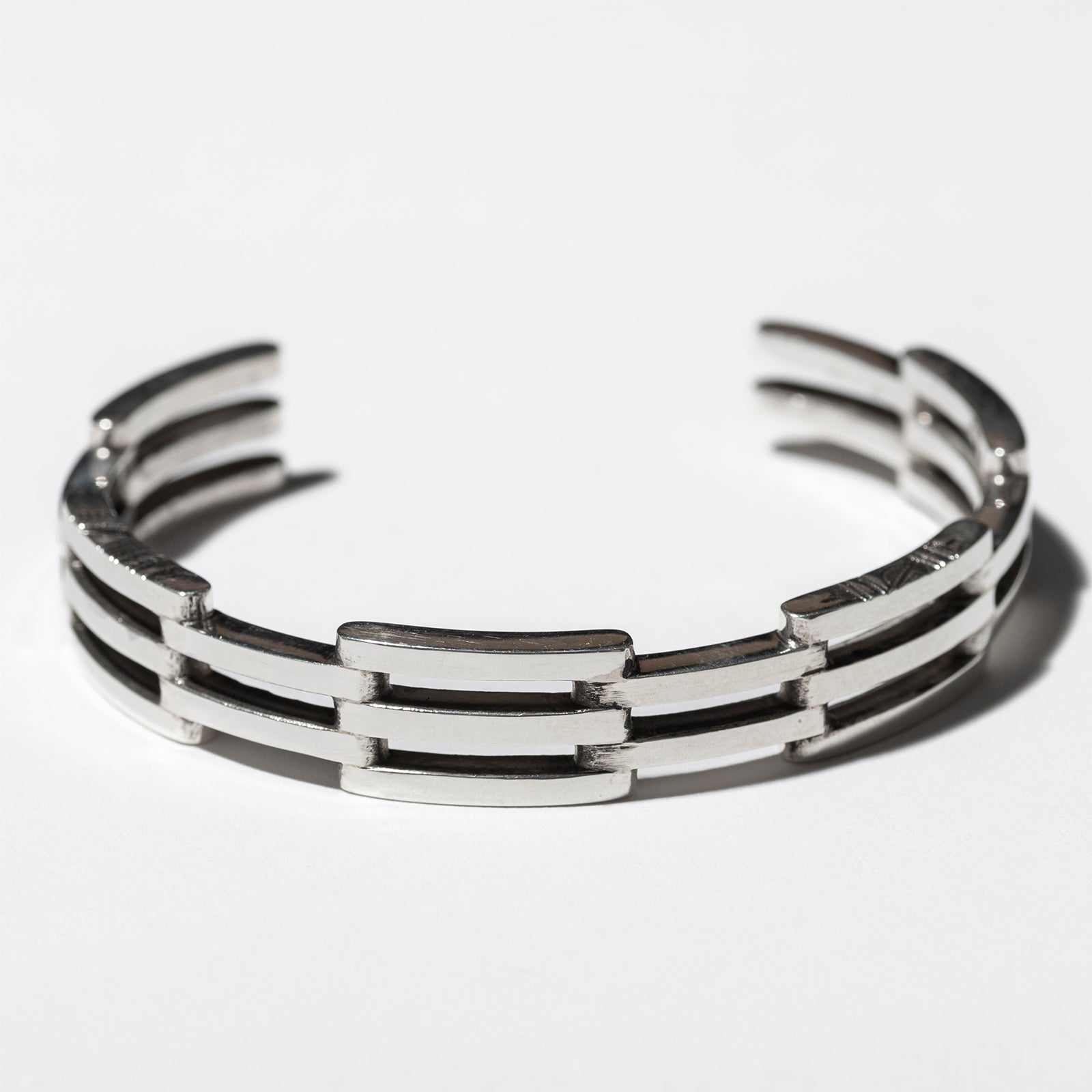 Brift H × cote /トゥアレグ シルバーバングル